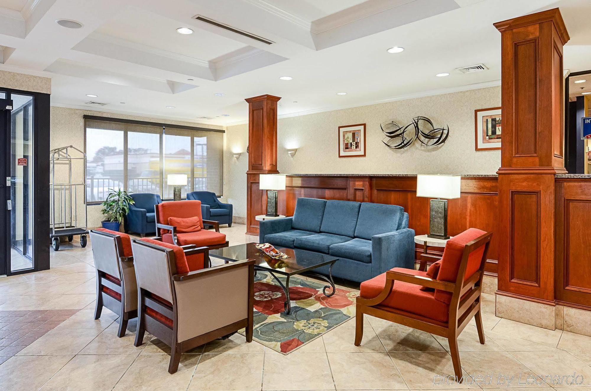 Fairfield Inn & Suites By Marriott Alexandria West/Mark Center Bagian luar foto