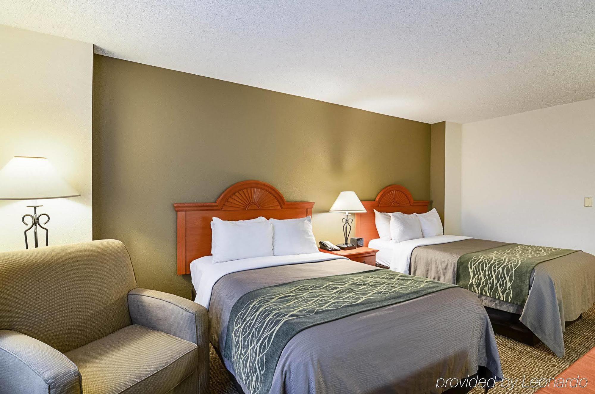 Fairfield Inn & Suites By Marriott Alexandria West/Mark Center Bagian luar foto