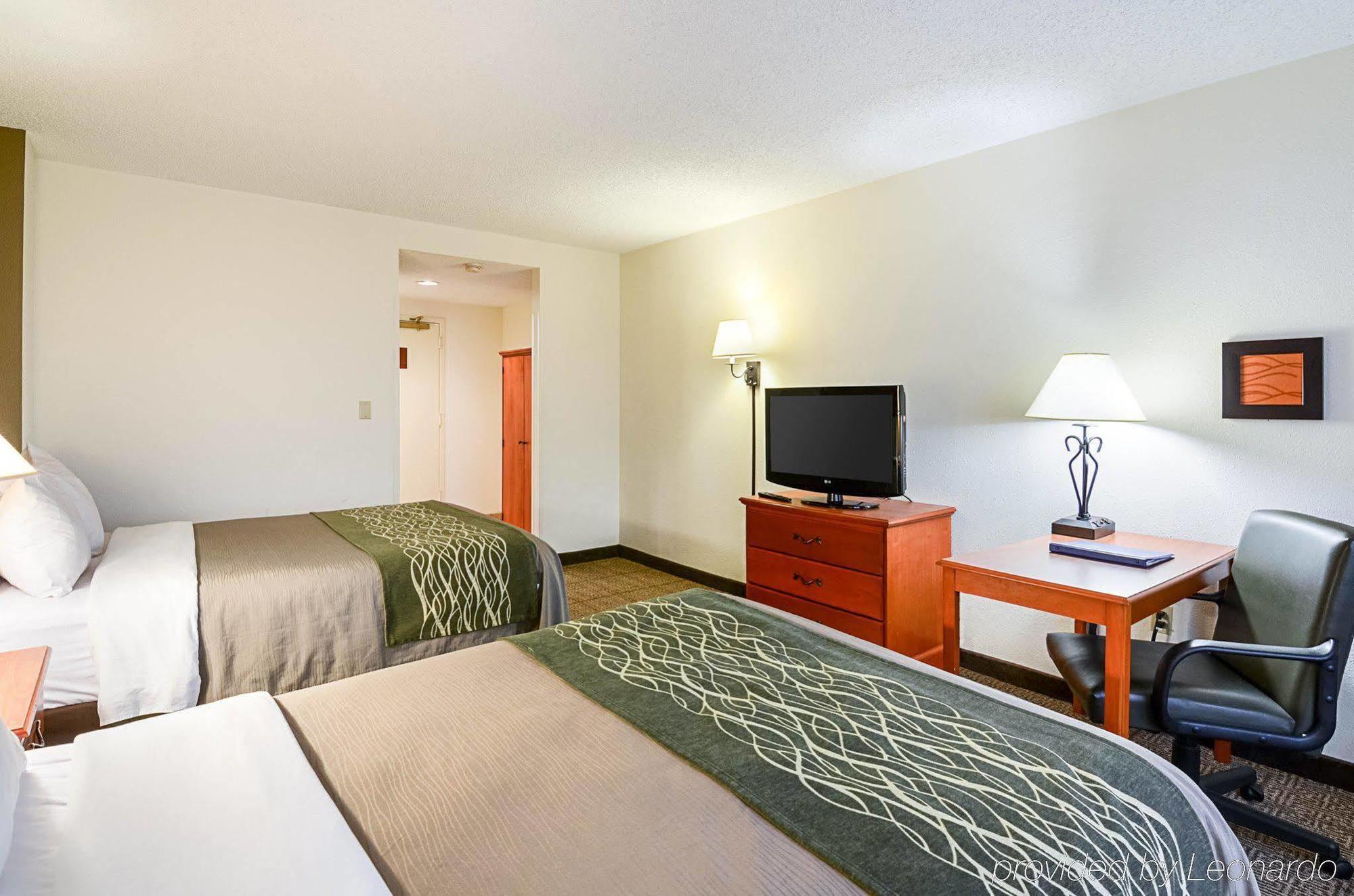 Fairfield Inn & Suites By Marriott Alexandria West/Mark Center Bagian luar foto