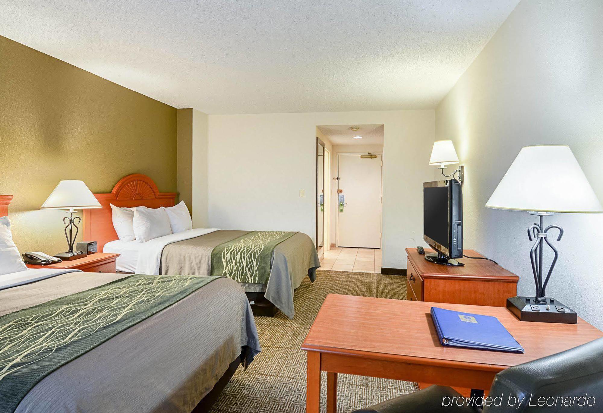 Fairfield Inn & Suites By Marriott Alexandria West/Mark Center Bagian luar foto