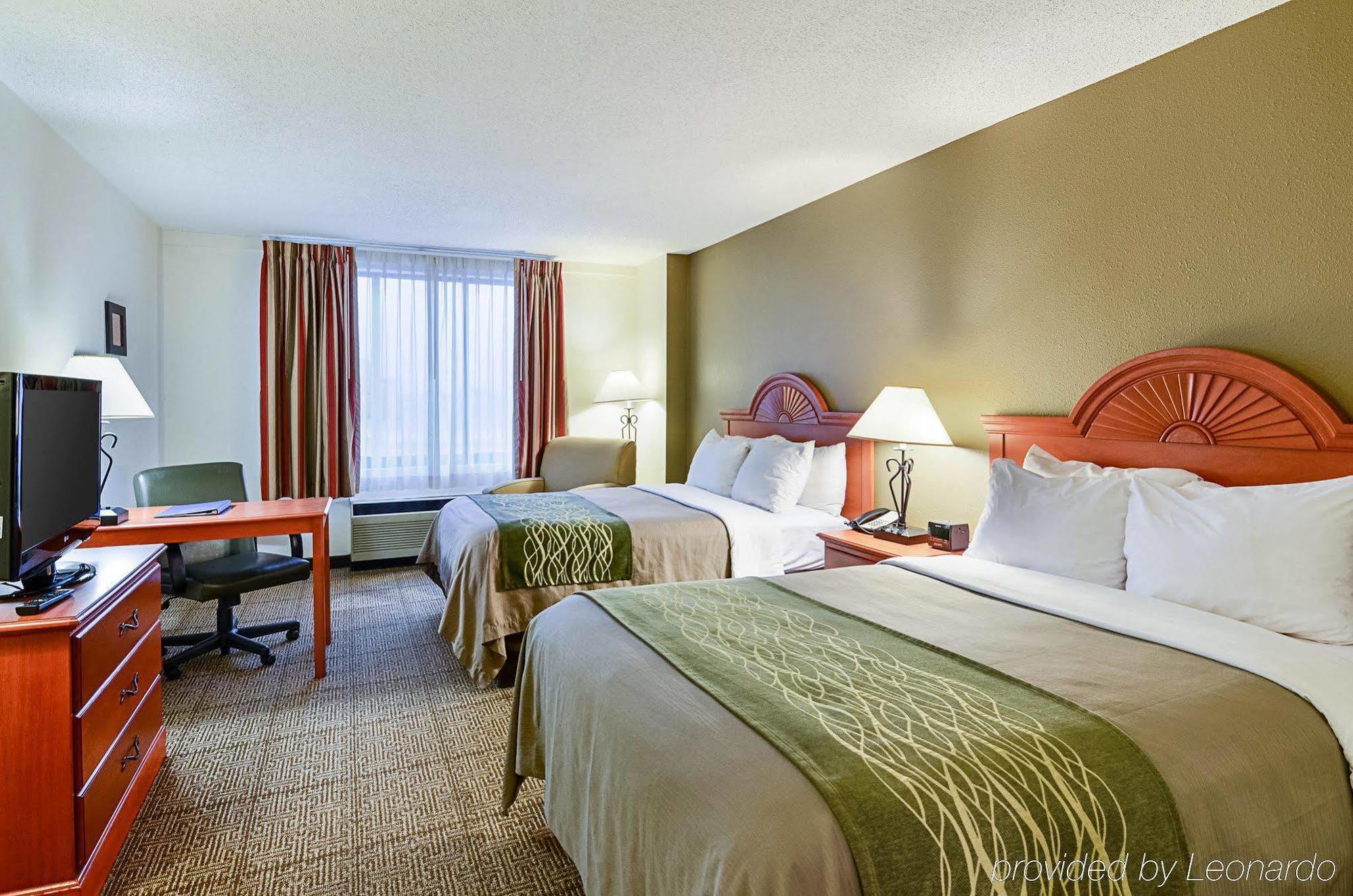 Fairfield Inn & Suites By Marriott Alexandria West/Mark Center Bagian luar foto