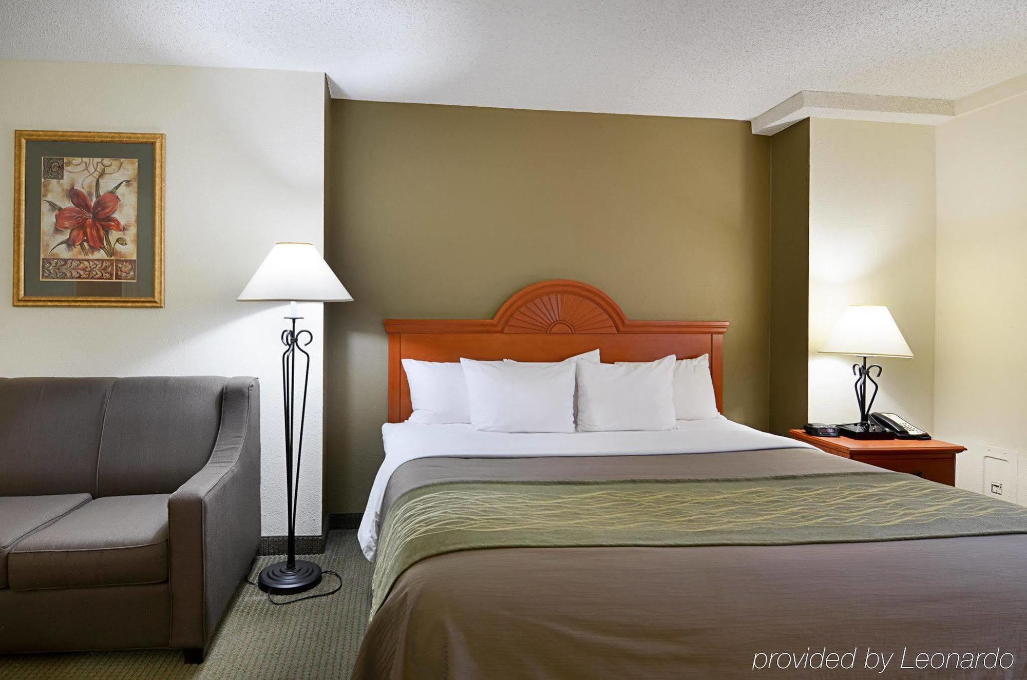 Fairfield Inn & Suites By Marriott Alexandria West/Mark Center Bagian luar foto