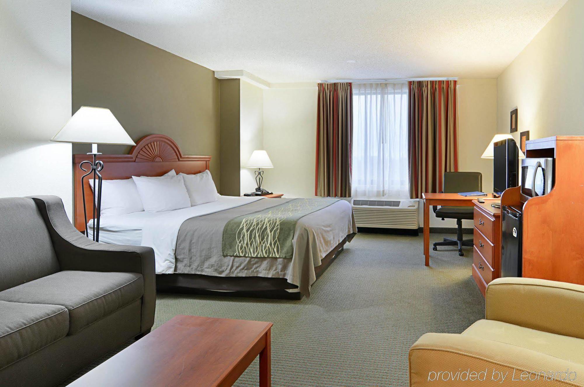 Fairfield Inn & Suites By Marriott Alexandria West/Mark Center Bagian luar foto