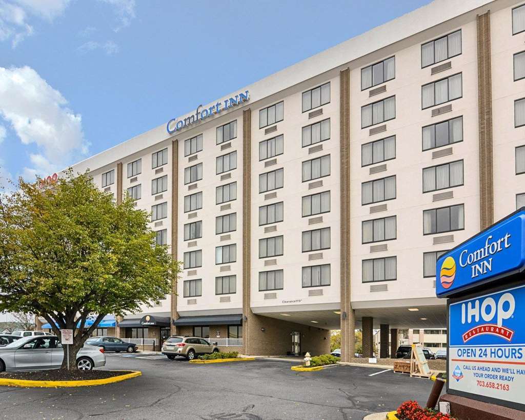 Fairfield Inn & Suites By Marriott Alexandria West/Mark Center Bagian luar foto