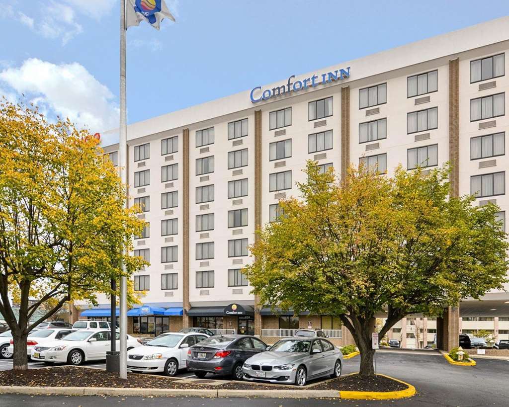Fairfield Inn & Suites By Marriott Alexandria West/Mark Center Bagian luar foto