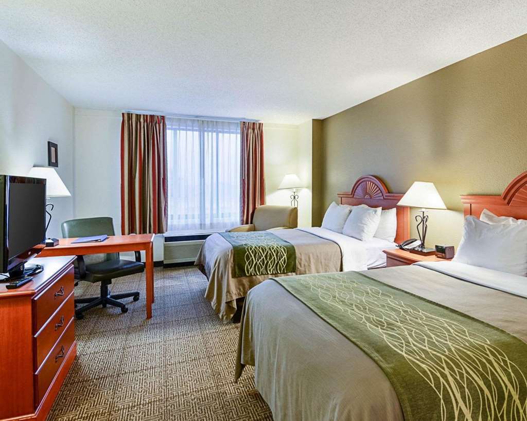 Fairfield Inn & Suites By Marriott Alexandria West/Mark Center Bagian luar foto