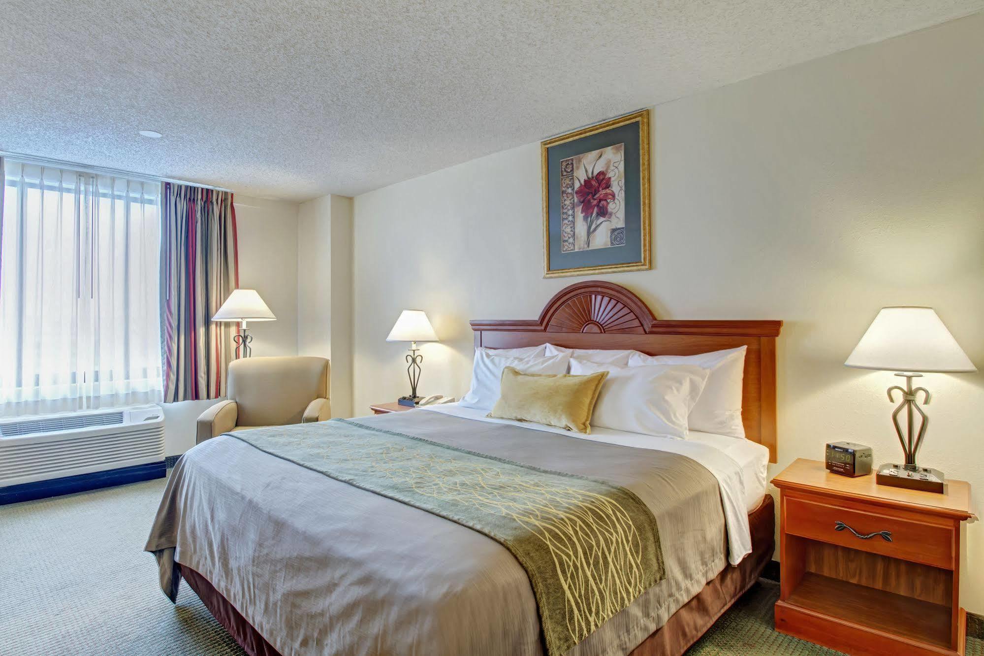 Fairfield Inn & Suites By Marriott Alexandria West/Mark Center Bagian luar foto