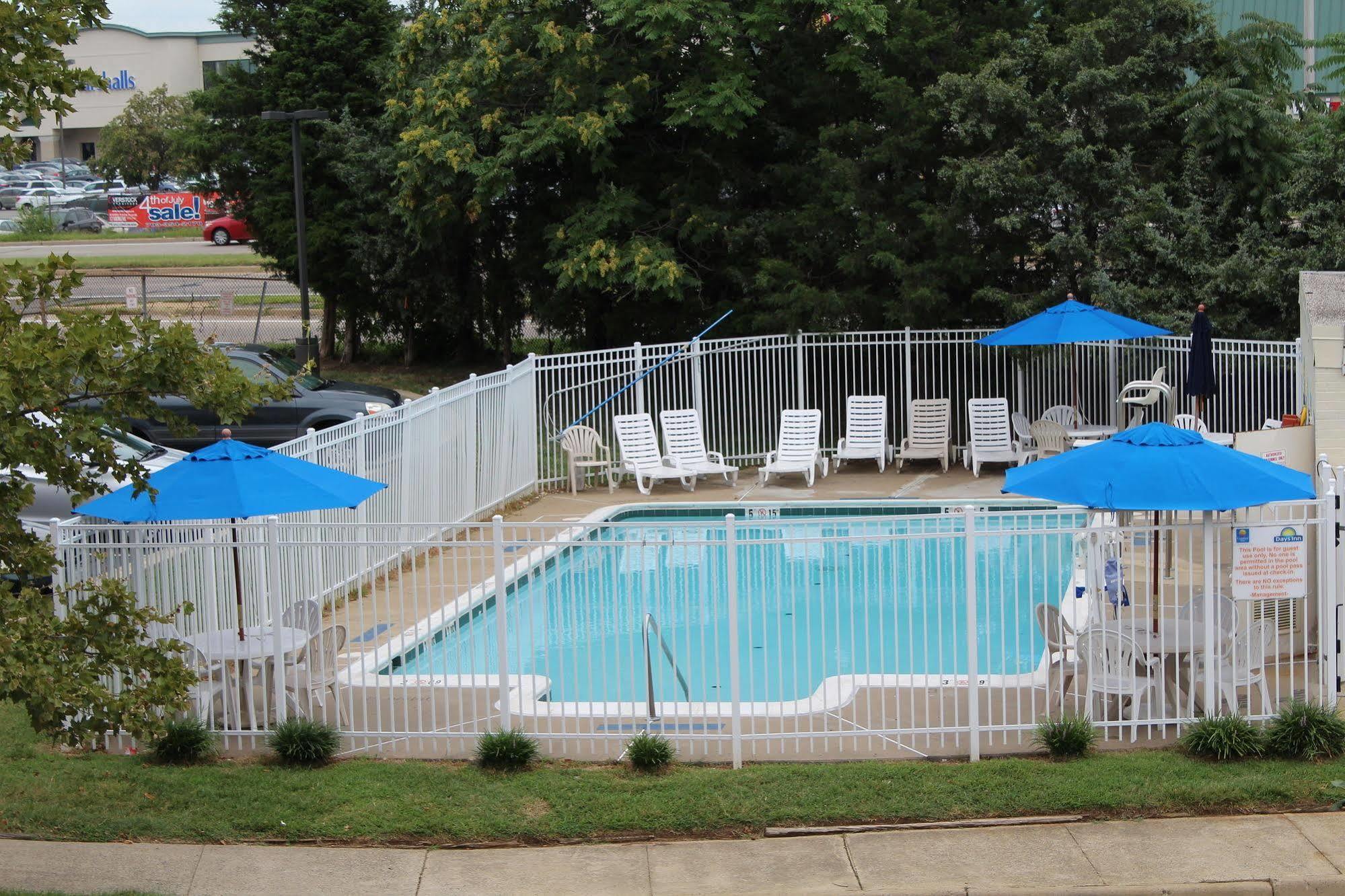 Fairfield Inn & Suites By Marriott Alexandria West/Mark Center Bagian luar foto